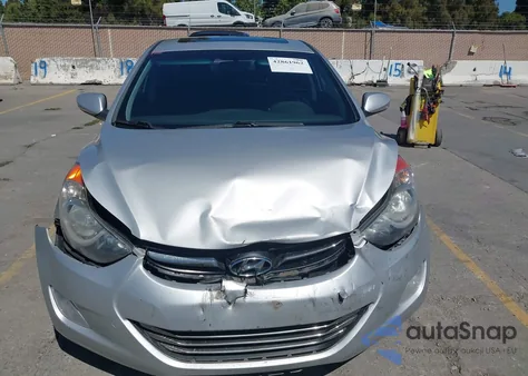 2013 Hyundai Elantra Limited z USA, uszkodzony, nr VIN KMHDH4AE8DU765365